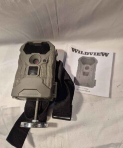 Game camera with magnetic base