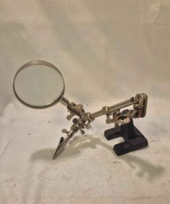 Fine detail job holder clamps with magnifying glass