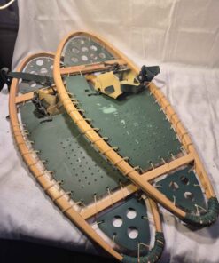 Set of snowshoes