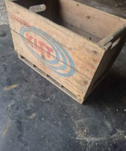 Vintage wooden kist crate