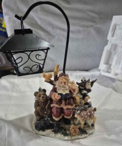 Tea light with holder