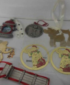 "Holiday Petz" durable dog toys, pet photo frames & 2 stuffed animals