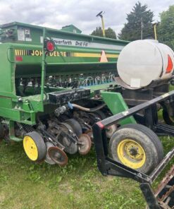 John Deere 750 No Till Drill