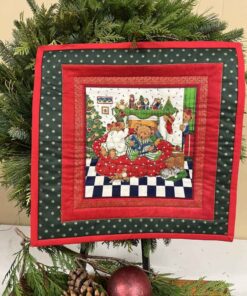 Quilted Wall Hanging- Bears Reading