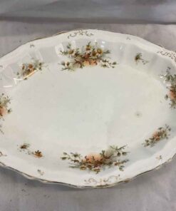 Wedgwood & Co “Daisies” 12” x 9” Platter (chipped)