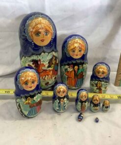 Russian Nesting Dolls - 10pc Painted