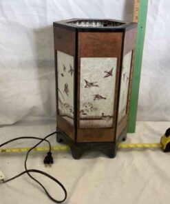 Oriental Style Hexagon Shaped Lamp