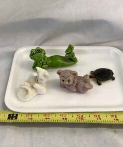 Miniature Figures (4) animals