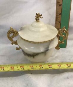 Alabaster bowl and lid made in Italy