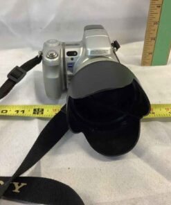 Sony Cybershot DSC-H7 camera with battery no charger