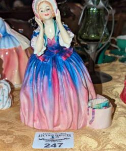 Royal Doulton Figurine: The Choice HN 1960