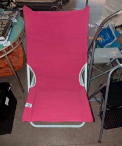 Folding beach chair