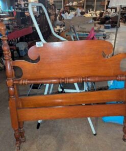 Wooden head/foot board and siderails