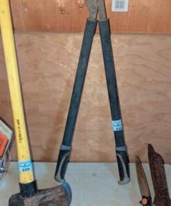 Long handled pruners