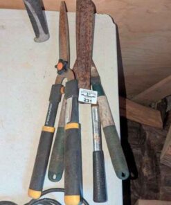 Fiskars and assorted garden shearers