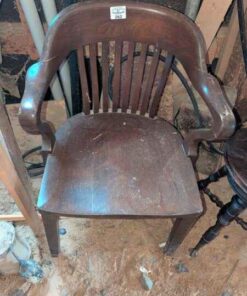 Wood captain chair