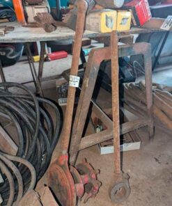 Toledo Pipe Threading machine