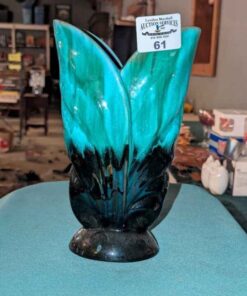 Blue Mountain style pottery vase