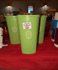 Retro Tupperware containers