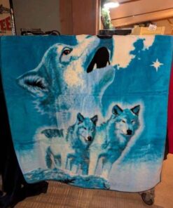Wolf Fleece throw