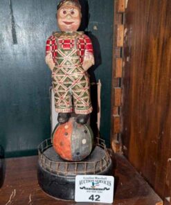 Vintage Circus performer music box
