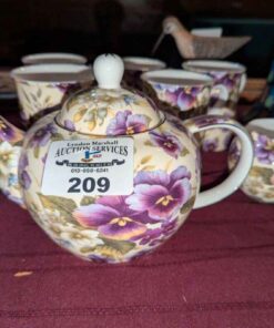 Maxwell Williams; Cream Pansy Tea/Coffee mugs, teapot, creamer