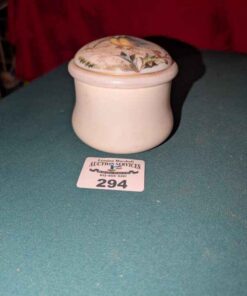 Vintage Lidded trinket box #683