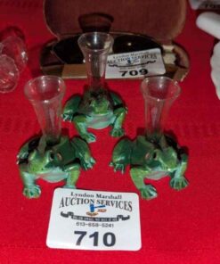 Frog place card/shot glass holders