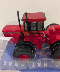 1/32 International 7788 Tractor - ***1 of 48*** Red Chrome. Chase units- National Farm Toy Show - You have a 1 and 48 chance of owning one!