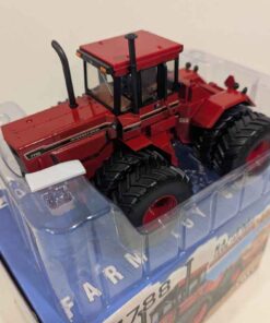 1/32  International 7788 tractor National Farm toy show 2025- new in the box