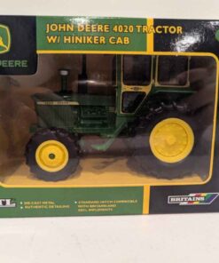 132nd scale John Deere 4020 tractor with Hiniker Cab - produce 2007- new in the box