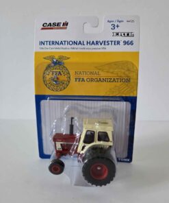 1/64 - International Harvester 966 with Duals - New in box