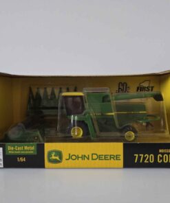 1/64 - John Deere 7720 Combine - New in box