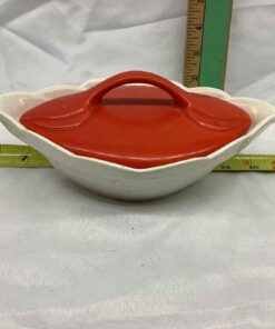 USA 231 Covered Serving Dish