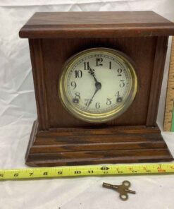 Mantle Clock with Key