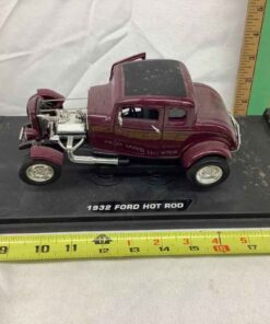 Die Cast Model 1932 Ford Hot Rod