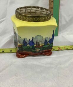 Vintage Floral with Frog