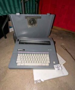 Smith Corona SL470 electric Typewriter