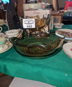 Folded edge Retro Chip and dip bowl