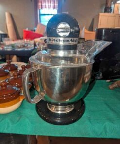 Kitchen aid Artisan standing mixer