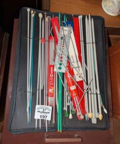 Knitting needles