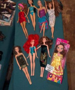 Dolls & clear storage tote