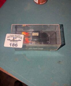 1932 Ford coupe replica