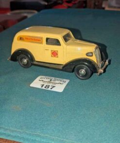Home Hardware No.12 delivery van model limited edition