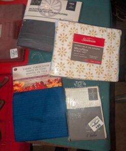 Twin & Queen Bed sheets, pillow cases and tablecloth