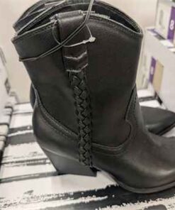 Black ladies cowboy boots size 6