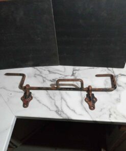 Locking latch assembly