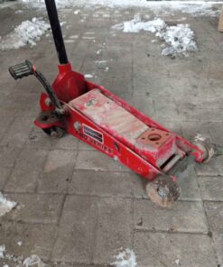 Floor jack missing saddle