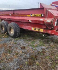 2016 Meyer V-Max 3245 vertical beater manure spreader