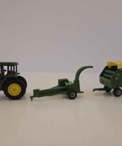 1/64 John Deere 7800 Tractor with 3950 Forage Harvester / Forage Wagon - Loose/No Box (previously displayed)